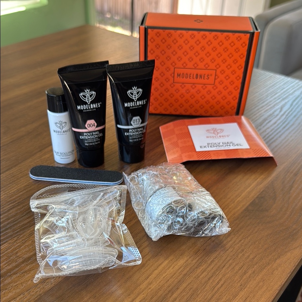 Black and White Poly Nail Gel Kit